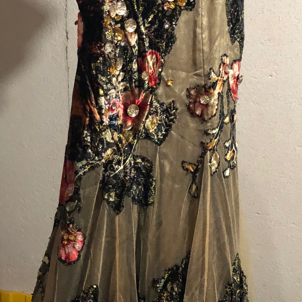 Beautiful Prom/wedding/special occasion dress!